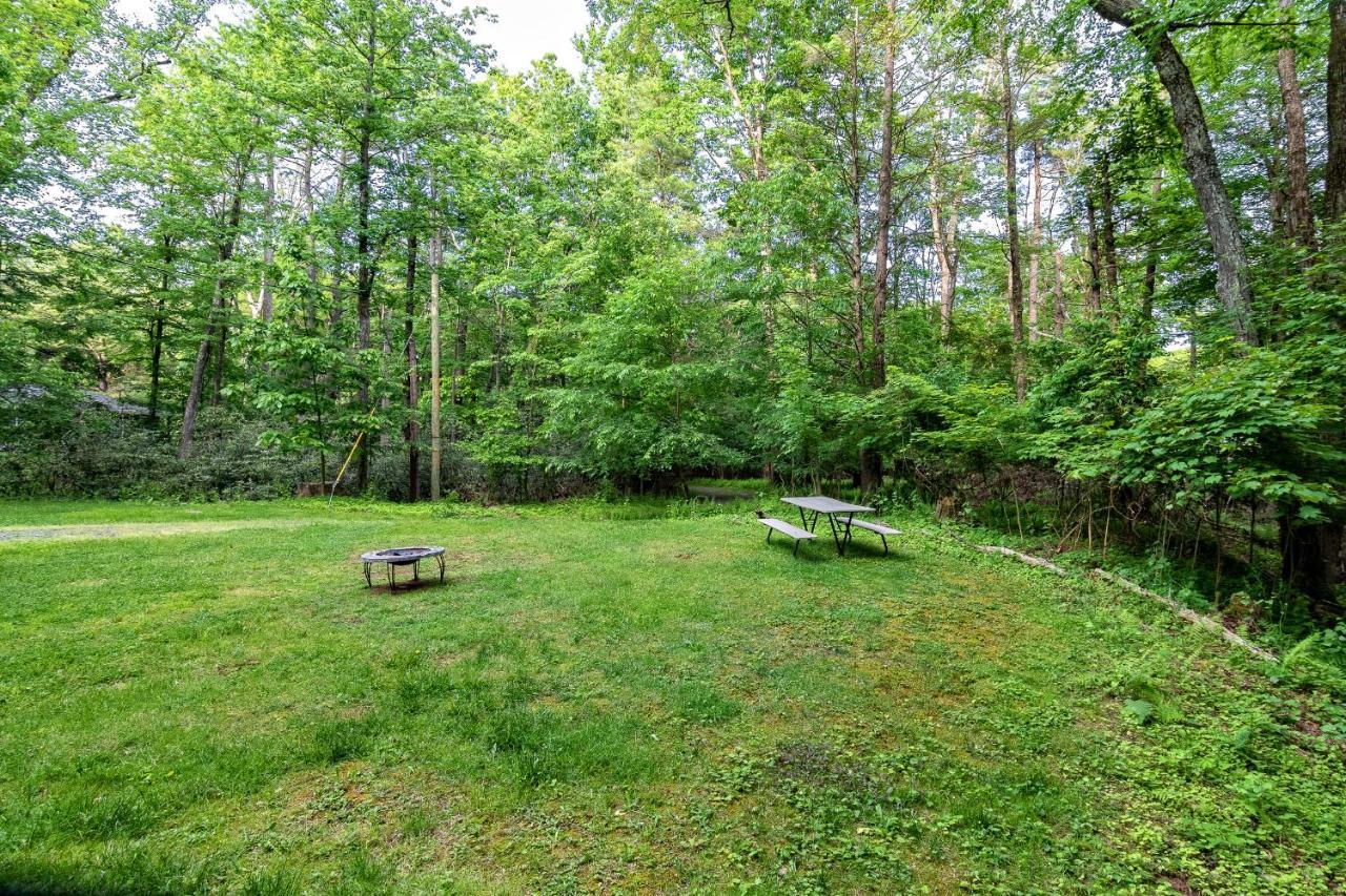 Camelback Cottage - On One Acre & Near Local Attractions Tannersville Kültér fotó